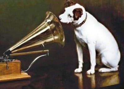 मरफी का रेडियो और ग्रामोफोन पर गाना सुनने वाला कुत्ता